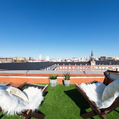Historic Penthouse Plaza Mayor In Madrid Buitenkant foto