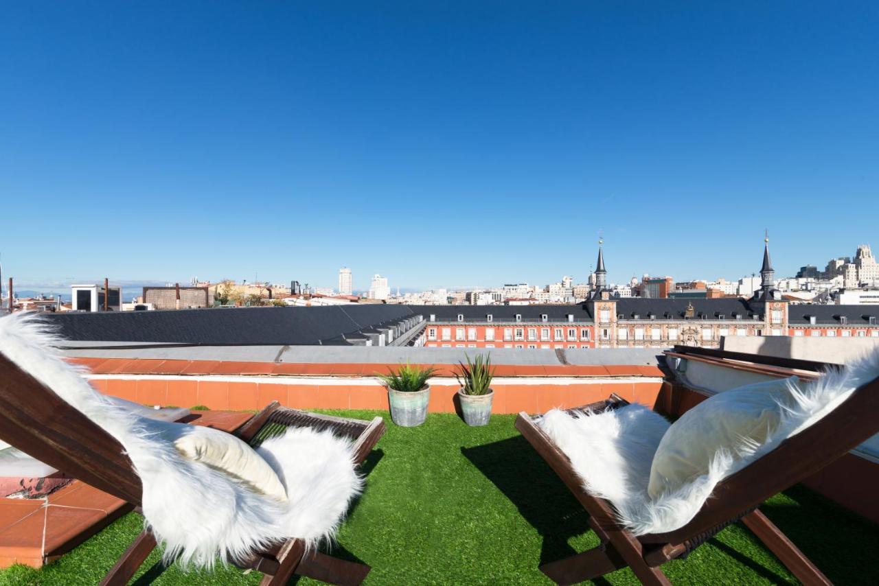 Historic Penthouse Plaza Mayor In Madrid Buitenkant foto